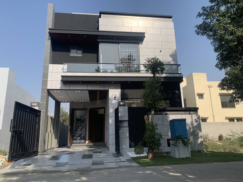 5 MARLA BEAUTIFUL BRAND NEW HOUSE IS AVAILABLE FOR SALE ON A TOP NOTCH LOCATION IN DHA PHASE 11 RAHBAR SECTOR 2 LAHORE 13