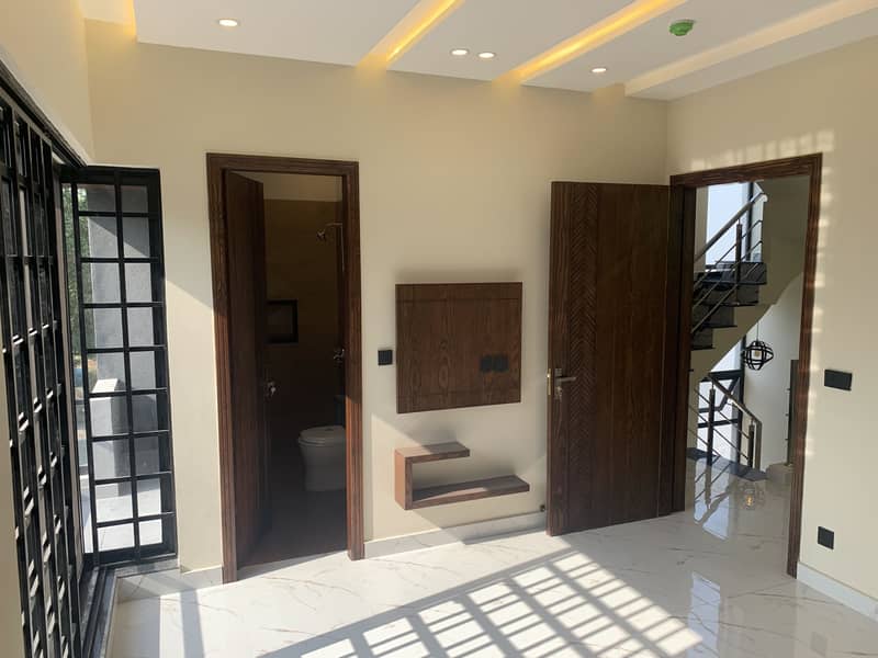 5 MARLA BEAUTIFUL BRAND NEW HOUSE IS AVAILABLE FOR SALE ON A TOP NOTCH LOCATION IN DHA PHASE 11 RAHBAR SECTOR 2 LAHORE 38