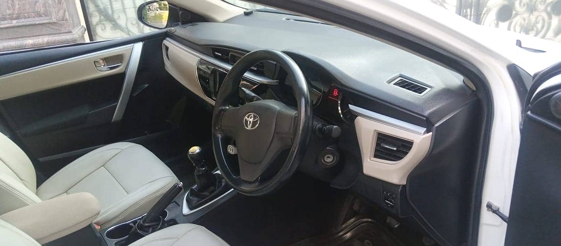 Toyota Corolla Altis 2016 8