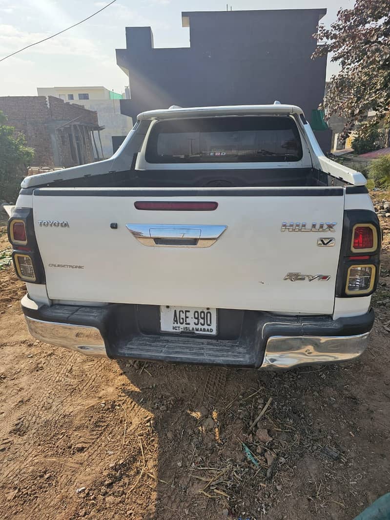 Toyota Hilux 2017 9