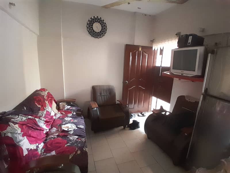 Flat for rent 18000 rs Shafi excellency 1