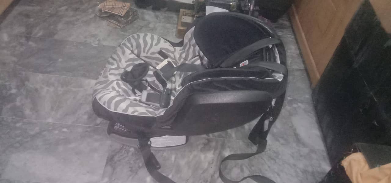 Baby seat for sale/ Baby cot/ Baby Safety seat 4