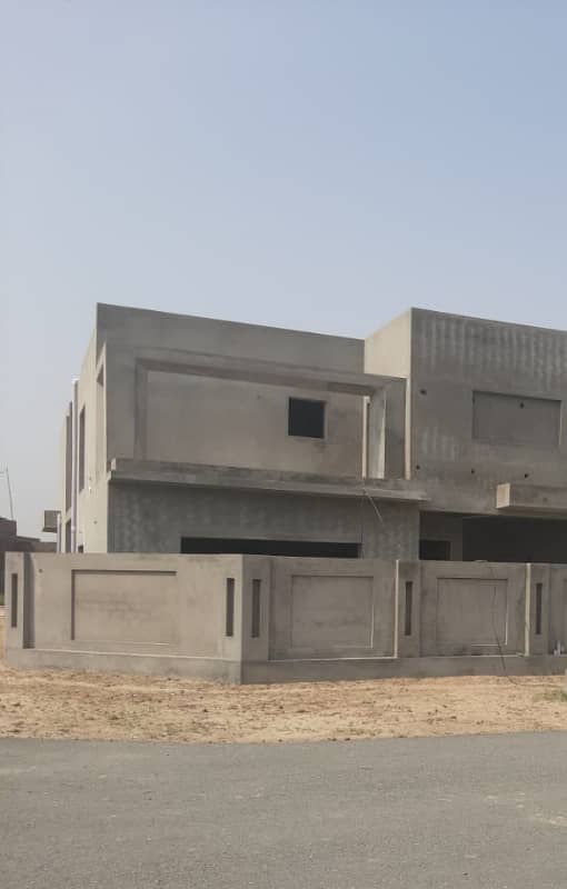 Gray structure House DHA LAHRE THREE SIDE 50FT RAD One kanal 310 sq ft 54 ft 90 ft Cover Area 5354 sq ft FOR SALE 3