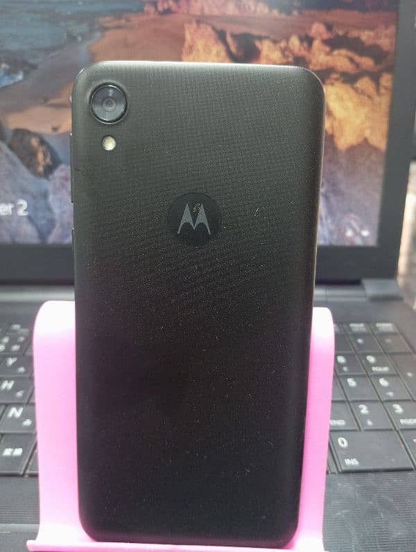 Motorola E5 Play 4