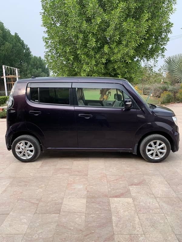 Suzuki MR Wagon 2014 3