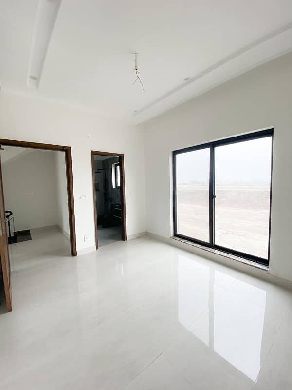 4 Marla triple story Beautiful House with 4 bedrooms attached washroom available for Sale in Royal Residencia block C 11