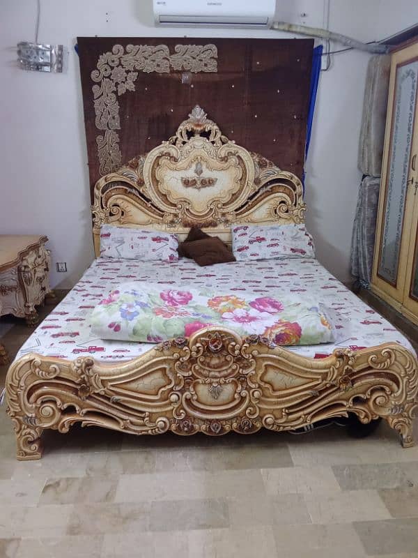 King bed 1