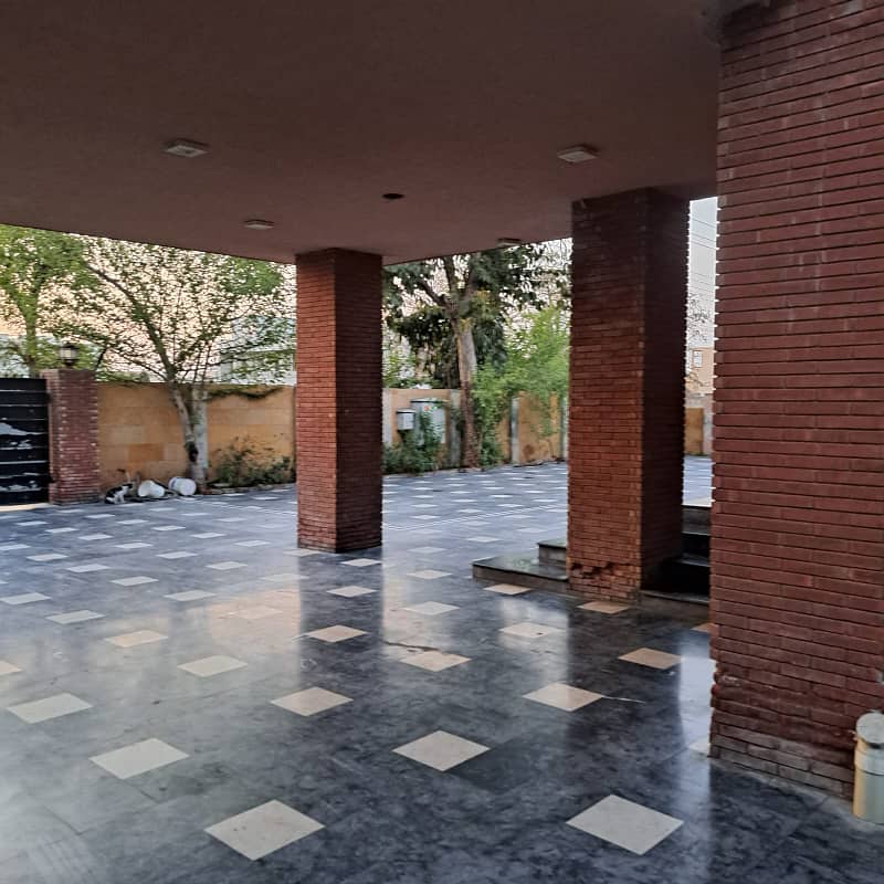 2 Kanal Banglow fully Furnished For Sale In Valencia Town Lahore 0