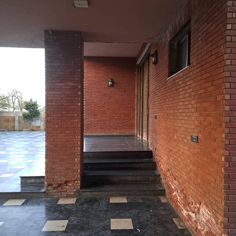 2 Kanal Banglow fully Furnished For Sale In Valencia Town Lahore 1