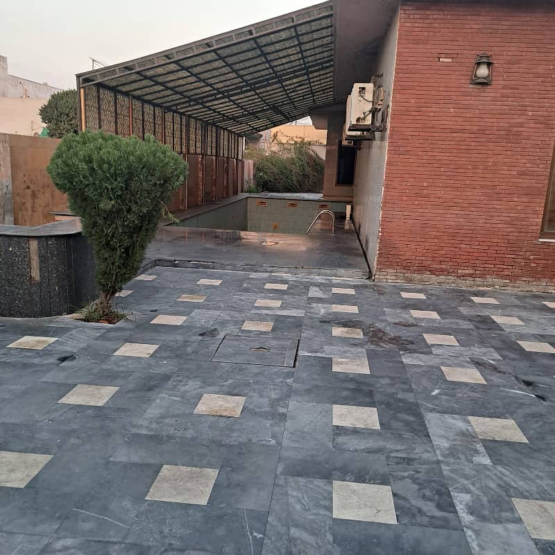 2 Kanal Banglow fully Furnished For Sale In Valencia Town Lahore 31