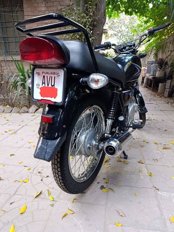 Suzuki GS 150 4