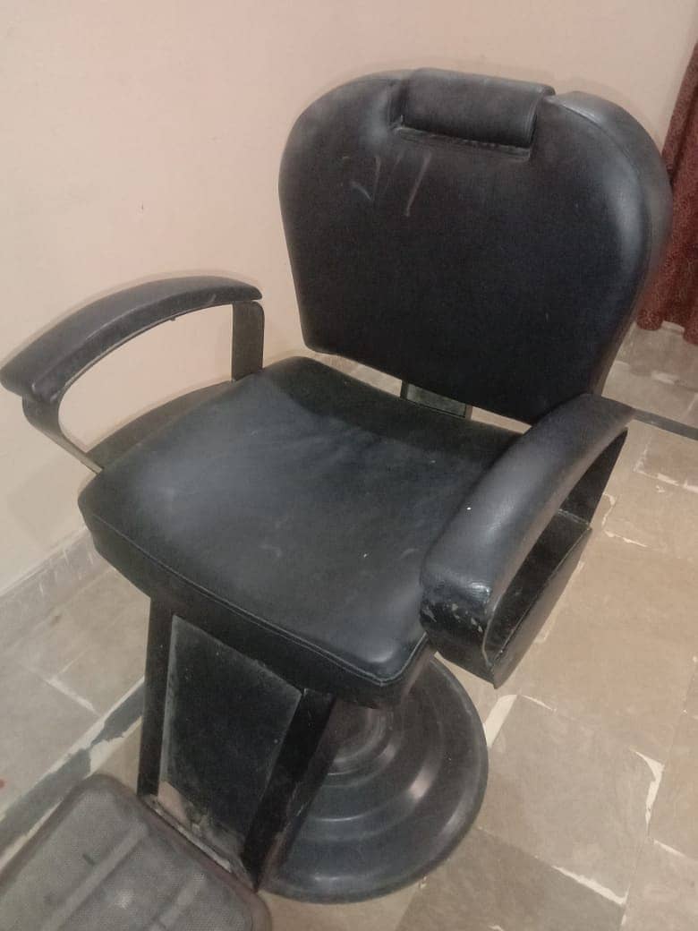 Salon Chair, Parlour Chair, Manicure and Pedicure chair, Makup Chair 0