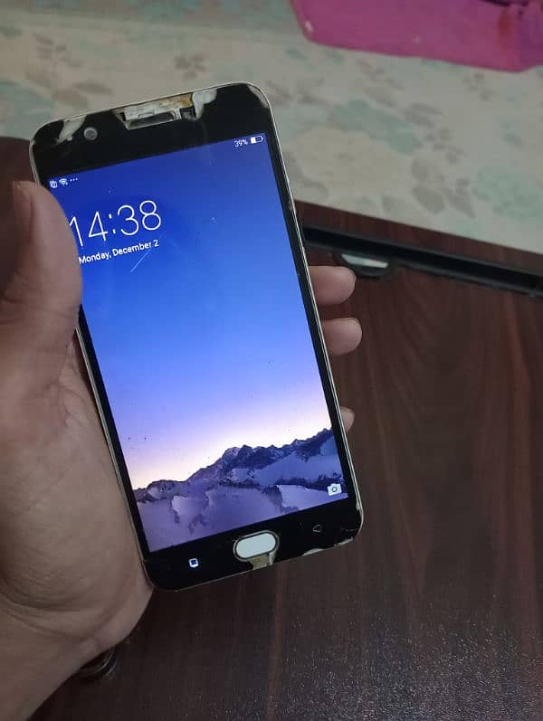 OPPO F1S 1