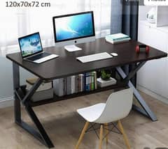 Computer table