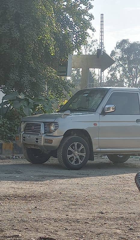 Mitsubishi Pajero Mini 1997 0