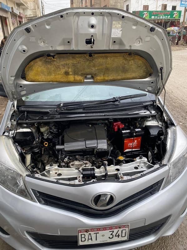 Toyota Vitz 2011 8