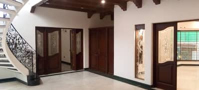 2.5 Marla Beautifully Designed Lavish House For Sale In Cavalry Ground Lahore