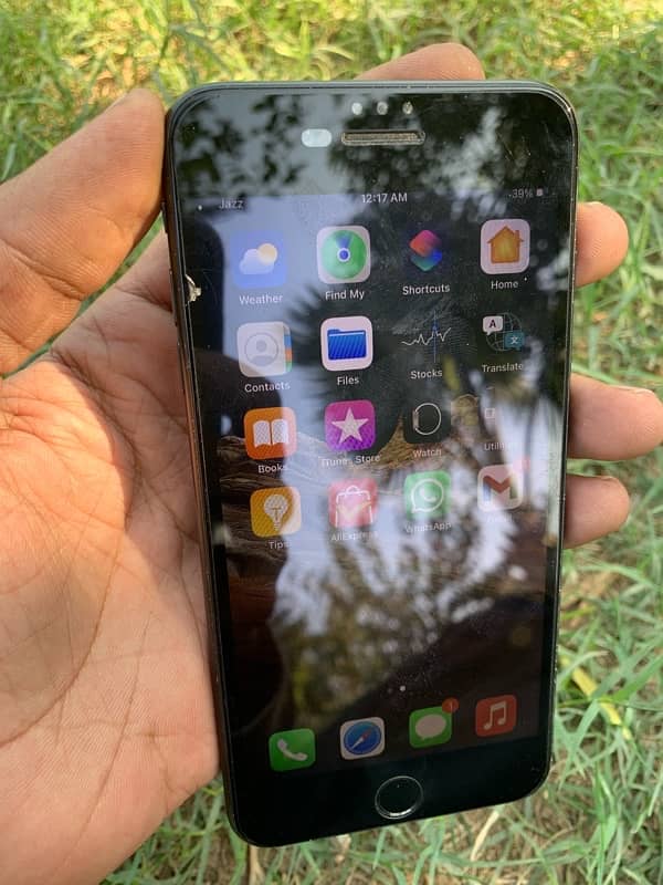 iPhone 7 Plus 32 gb pta approved 4