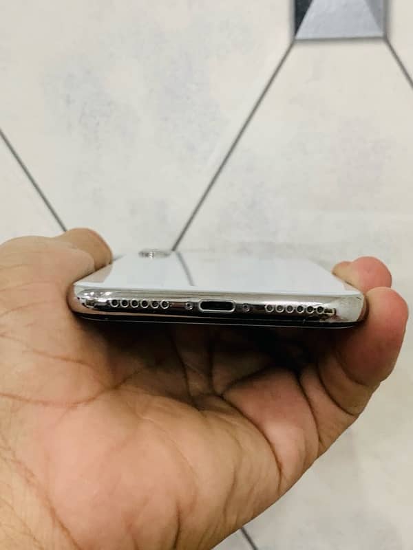 iPhone X  PTA (waterpack 110%) with original charger : 03187153702 3