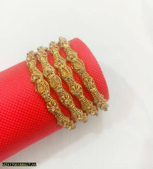 Elegant Golden Bangles - Traditional Jewelry for Every Occasion 1