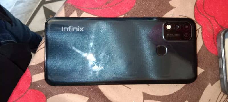 infinix hot 10 play condition 10 by 10 and with box and charger 2