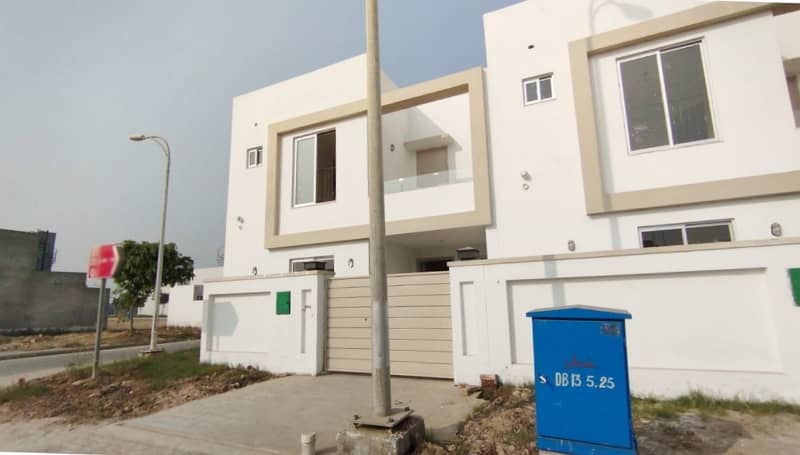 5-Marla (Corner, Boulevard) Jasmine Villa For Sale In Overseas Enclave (G5) Block Phase 4 Bahria Orchard Lahore, 5