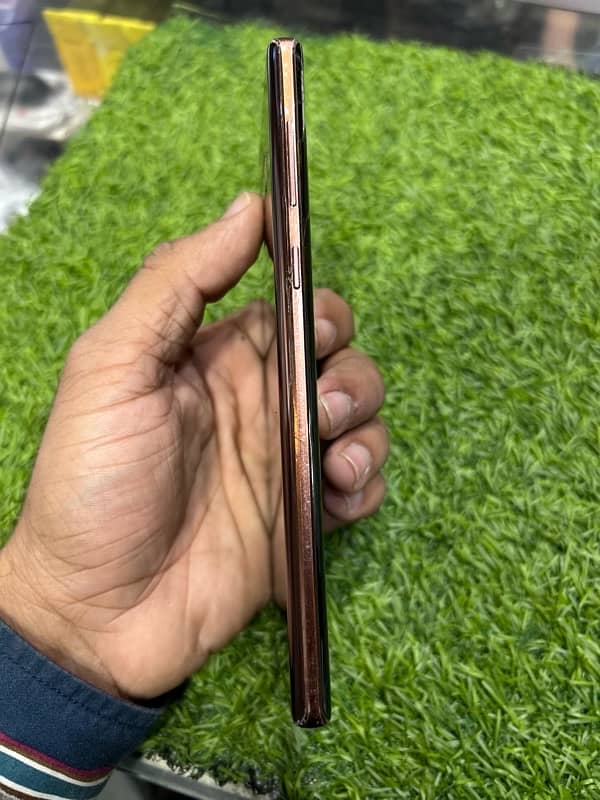 Samsung Note 9     8/512GB 6