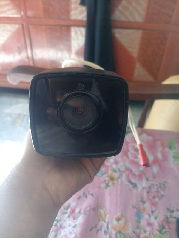 complain cctv camera technician fitting camera 600 fee camera 1