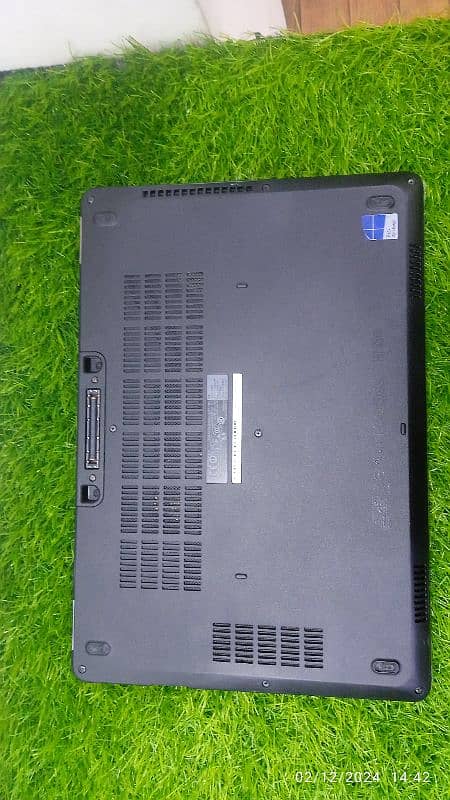 Dell E5470/5480 core i5 6th gen 8gb Ram 256gb SSD 8