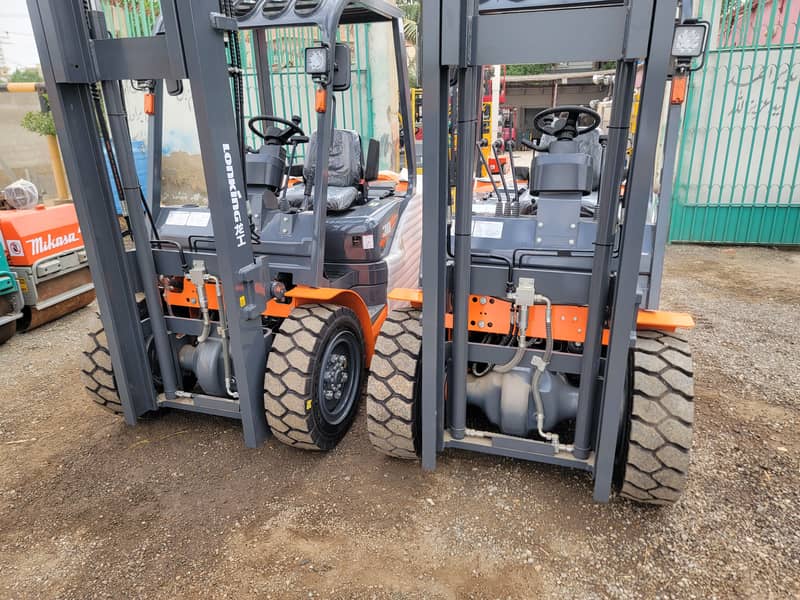 3 Ton Brand New Forklifts Lifters for Sale in Karachi, All Pakistan De 11