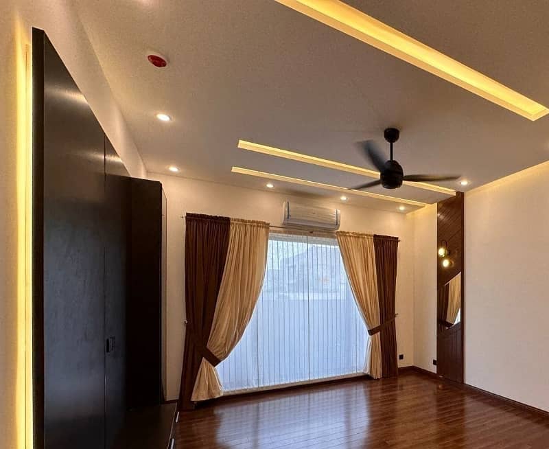 "100% Original Pics & Price 1 Kanal Brand New Ultra Moder House Available For Sale In DHA Phase 7 " 5