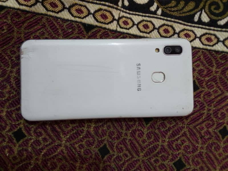 Samsung Galaxy a30 0