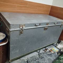 trunk /pati for sale