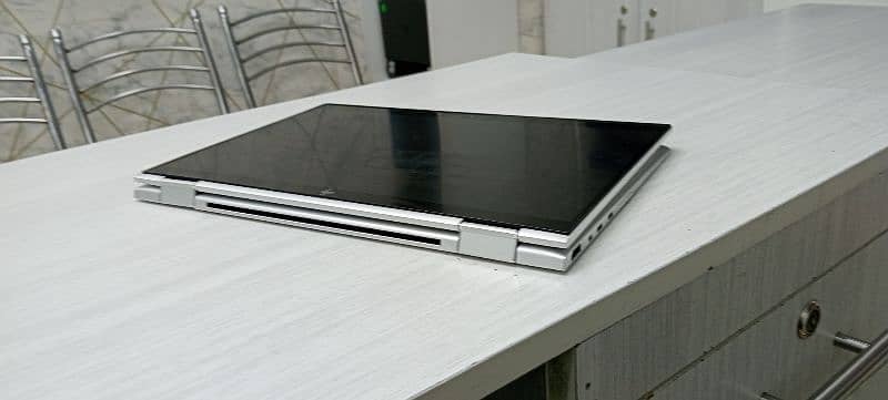 HP EliteBook 360  1030 G4 7