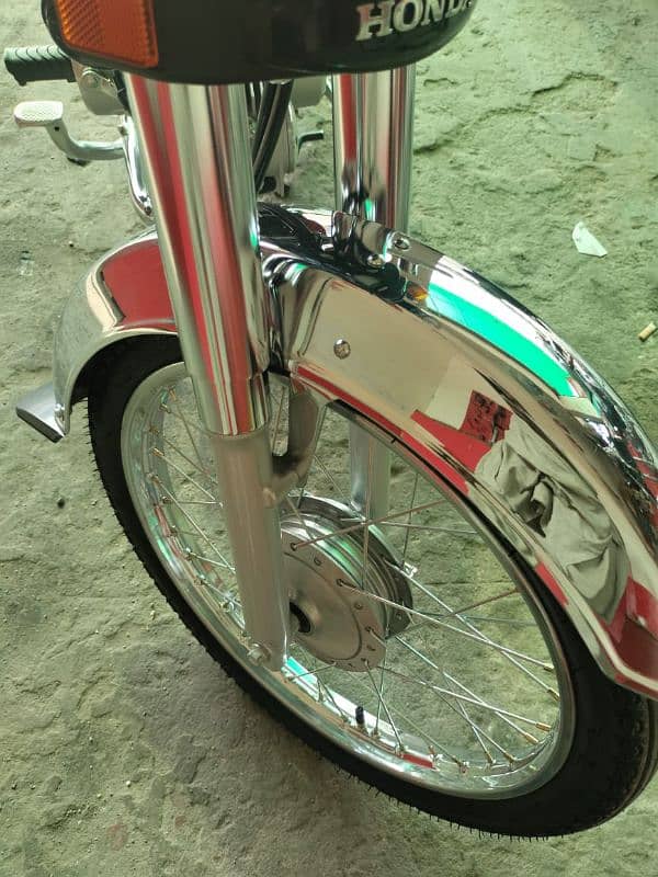 Honda CD 70 6