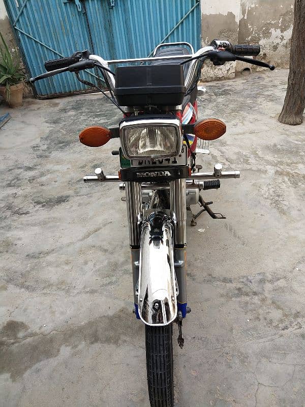 Honda 125. 11