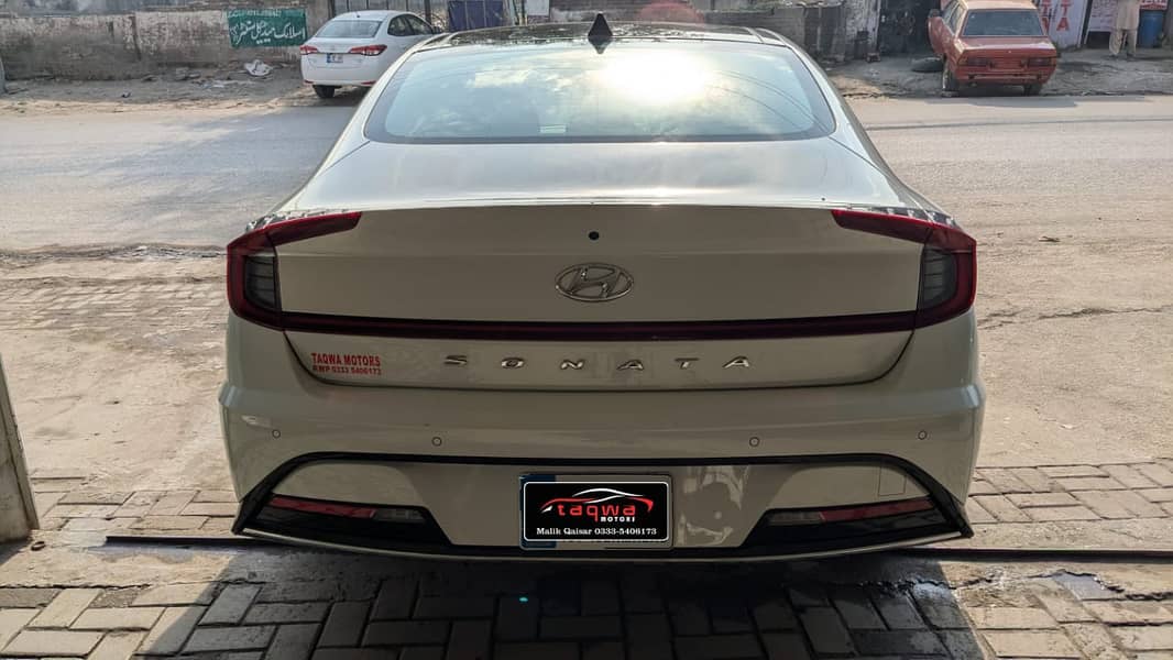 Hyundai Sonata 2024 2.0 4