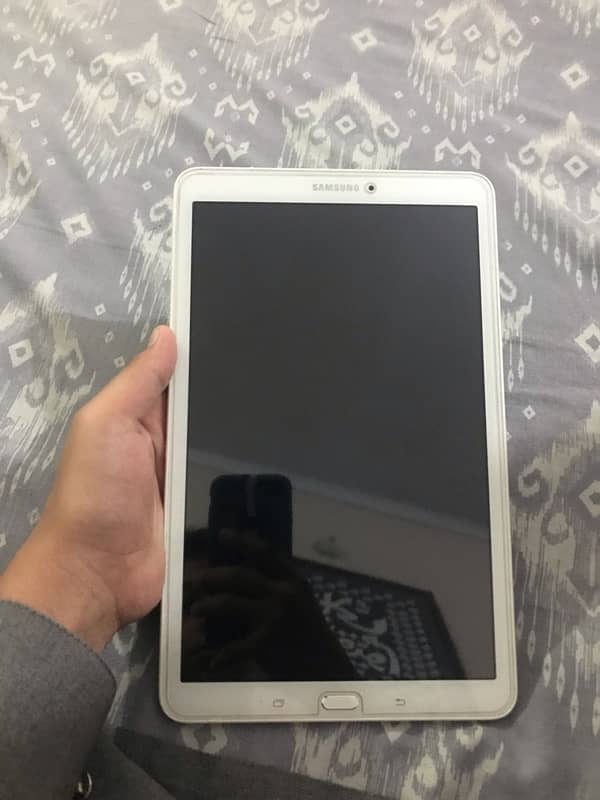 samsung tab e 1