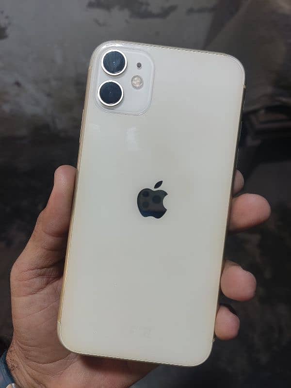 Iphone 11 Factory Unlock 64GB BH 88, 10/10 condition 0