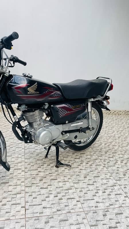 HONDA 125 2024 Model BLACK 6