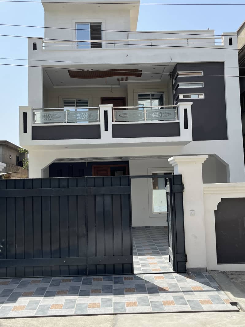 10 MARLA BRAND NEW DOUBLE STOREY HOUSE FOR SALE IN NAWAB TOWN AT PRIME AND HOT LOCATION 22