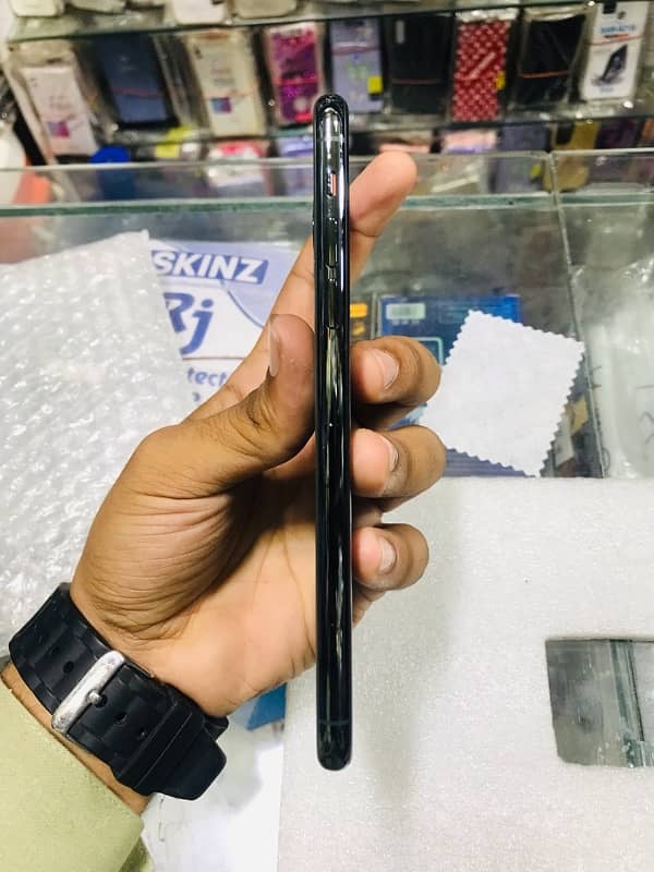 IPhone 11promax non pta 2