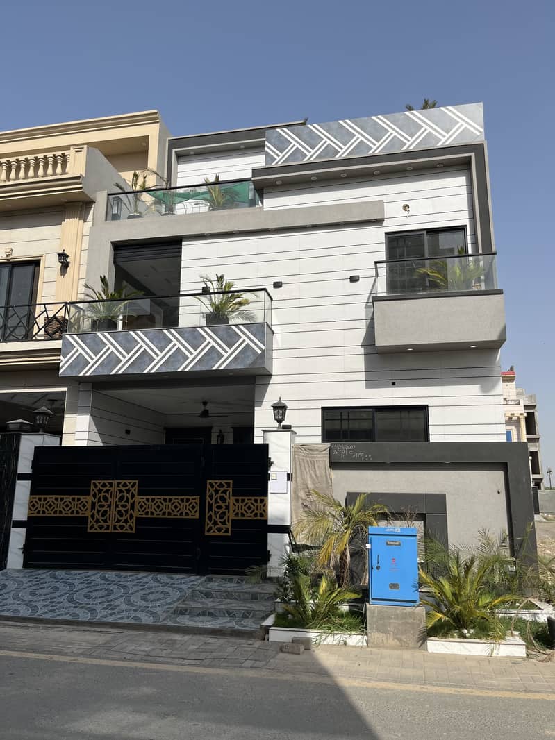 5 Marla Beautiful House For Sale In Etihad Town At Hot & Prime Location 3