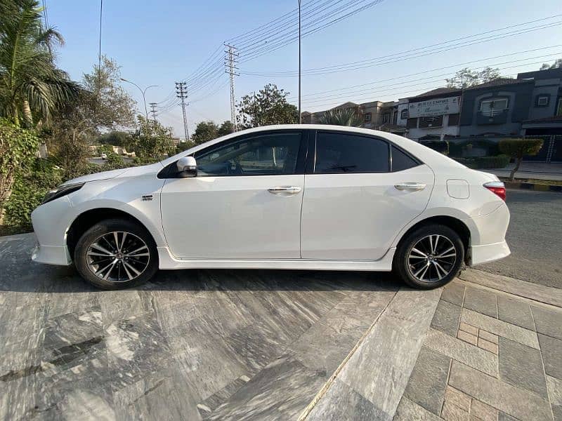 Toyota Corolla Altis 2022 1