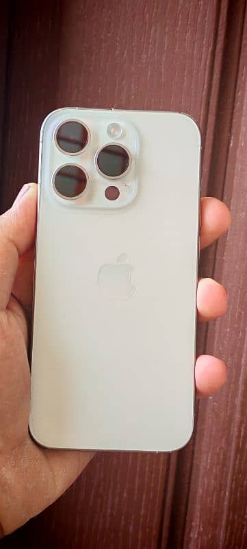 Iphone 15 Pro Non PTA White Titanium 0