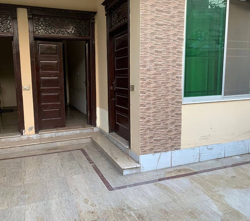 10 Marla Beautiful Double Storey Facing Park House On Rent In Nawab Town 1