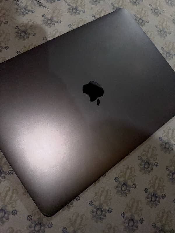 macbook air 13” 2019 3