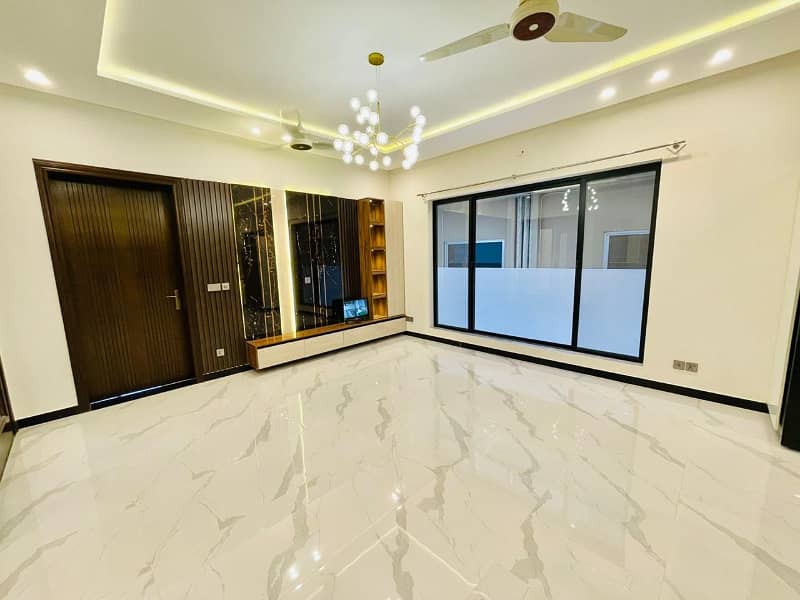 Your Dream Home Awaits: Luxurious 1 Kanal House in Citi Housing Jhelum 7