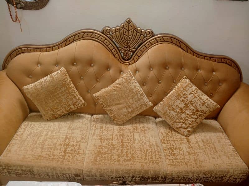 taj sofa , 6 seater , golden lush color , posish, luxury quality. 1