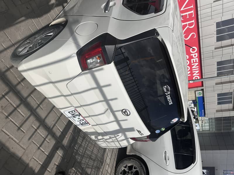 Daihatsu Mira 2018 3